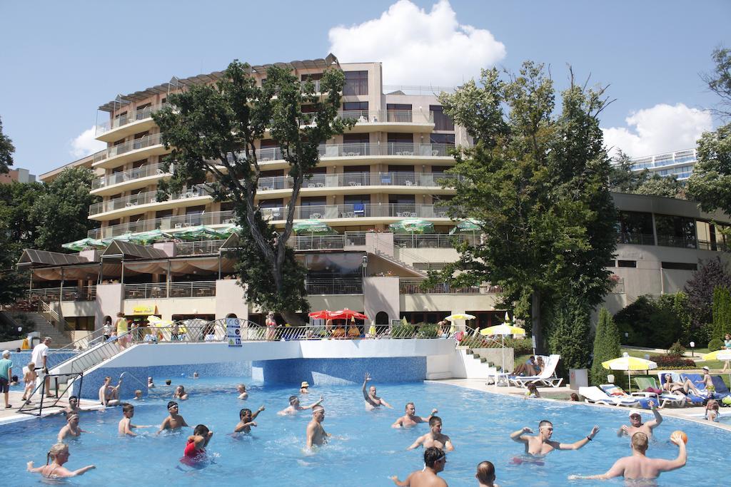 Kristal Hotel